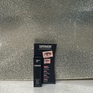 5 for $25 item 🌺 Mini IT Cosmetics Superhero Mascara Super Black